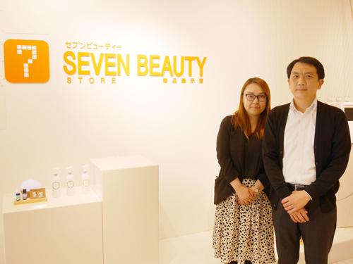 前田郷樹常務取締役（右）と禹敬叔課長